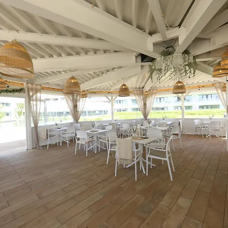 Casablanca B012-parking Basen Silownia Bawialnia W Cenie -polanki Aqua-holiday Kołobrzeg